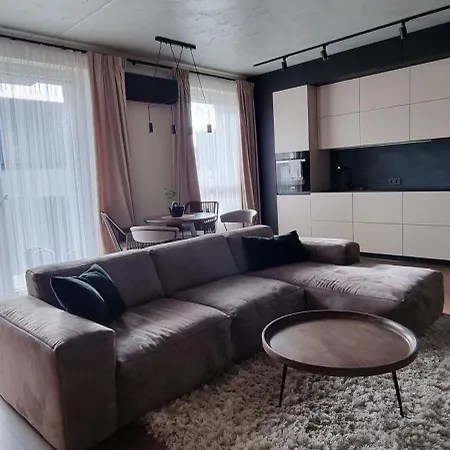 Apartment Feel In Forest *